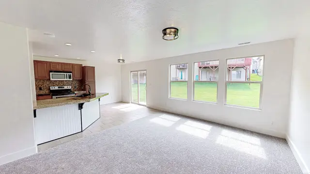 1226 Lily Pad Dr, Spanish Fork, UT 84660 - #3
