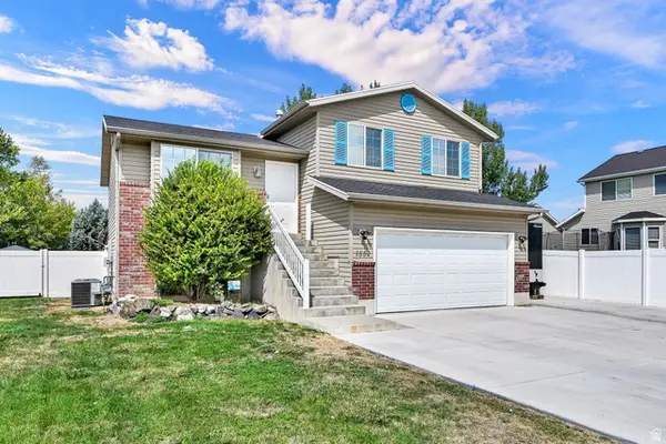 1559 N 2475 W, Clinton, UT 84015