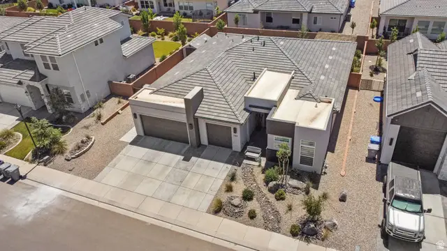 705 S Taylor Creek Dr, Washington, UT 84780 - #3