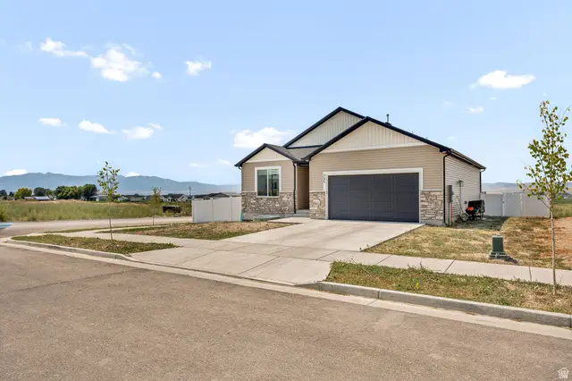735 N 300 W, Smithfield, UT 84335 - #3