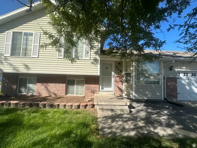 898 W 1025 N, Clinton, UT 84015 - #3