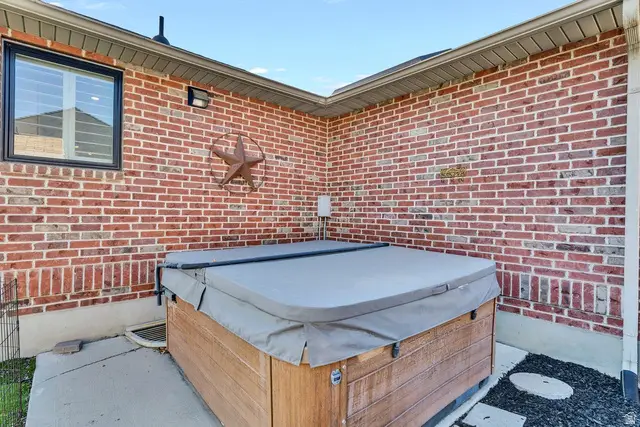 6637 W Canterbury Way, Highland, UT 84003 - #3