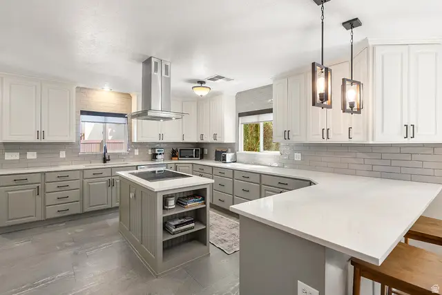 1014 E Smart Ln, Sandy, UT 84094 - #1