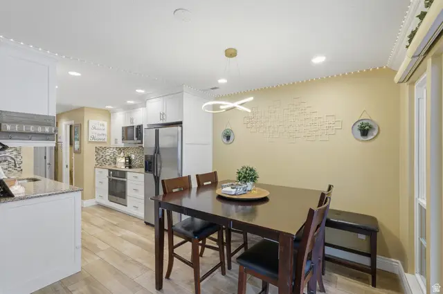 130 W Pheasantbrook Dr, Centerville, UT 84014 - #2