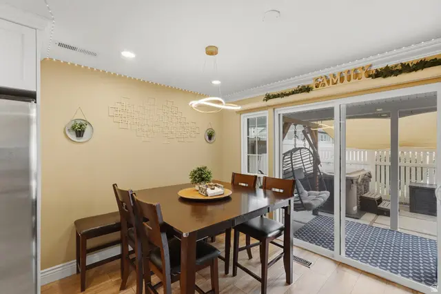 130 W Pheasantbrook Dr, Centerville, UT 84014 - #3