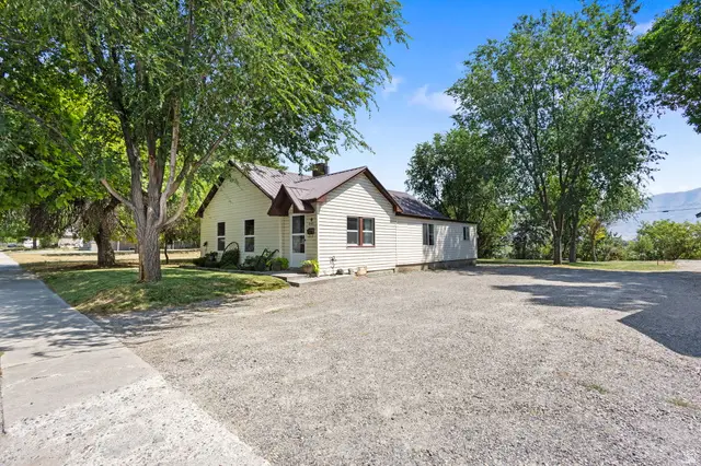 441 Tremont St S, Tremonton, UT 84337 - #1