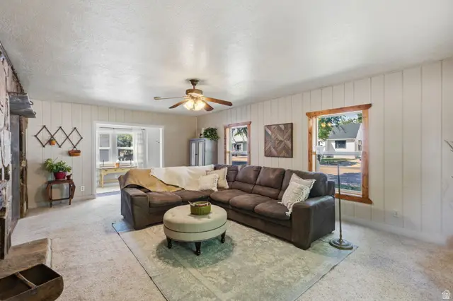 441 Tremont St S, Tremonton, UT 84337 - #3