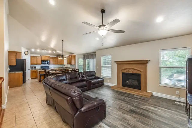 6372 W Cerro Ln S, West Valley City, UT 84128 - #2
