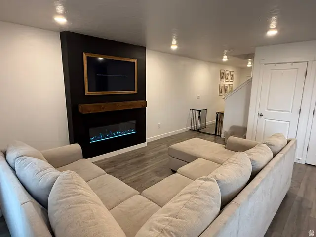 1206 W Hidden Spring Dr, Santaquin, UT 84655 - #3