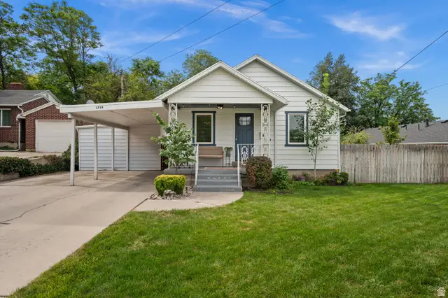 1716 E Woodside Dr, Holladay, UT 84124 - #1