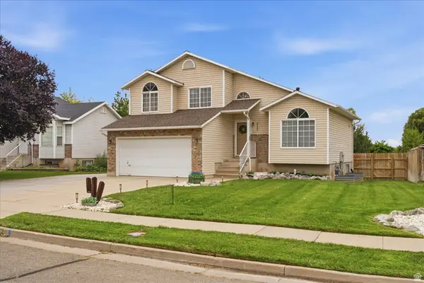 2131 N 850 St, Clinton, UT 84015