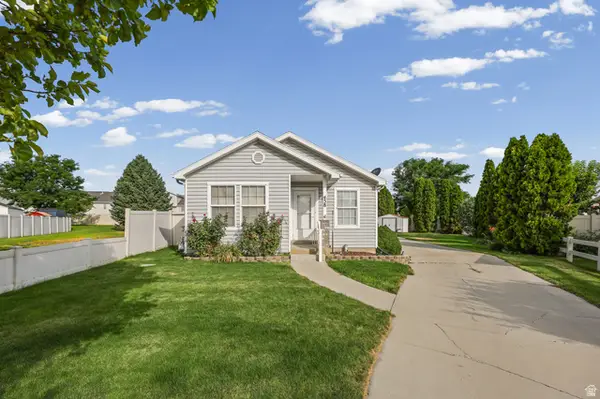 438 W Plum Pl, Saratoga Springs, UT 84045