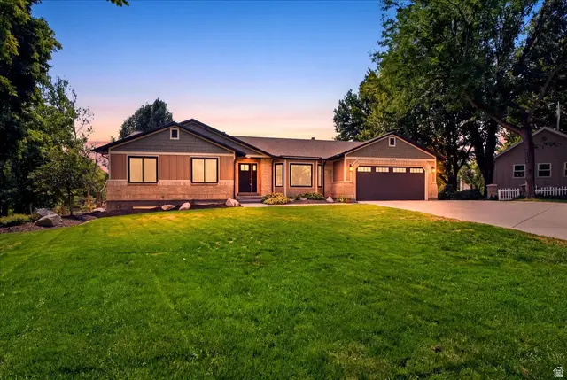 1264 W Dusty Downs Cir S, South Jordan, UT 84095 - #1