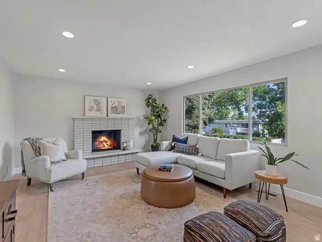 1384 E Sudbury Ave, Sandy, UT 84093 - #3