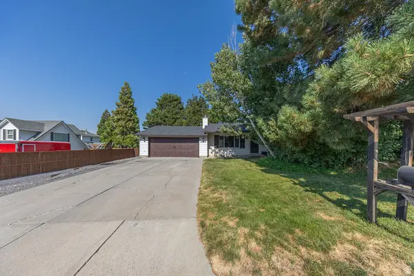 2569 N 700 E, North Ogden, UT 84414