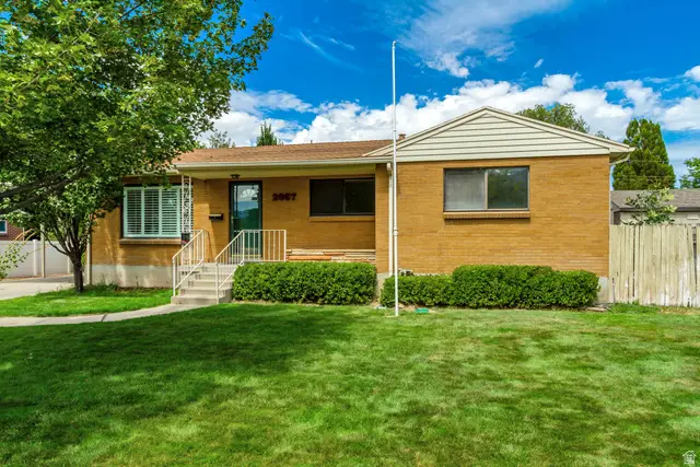 2067 E Sahara Dr, Holladay, UT 84124 - #2