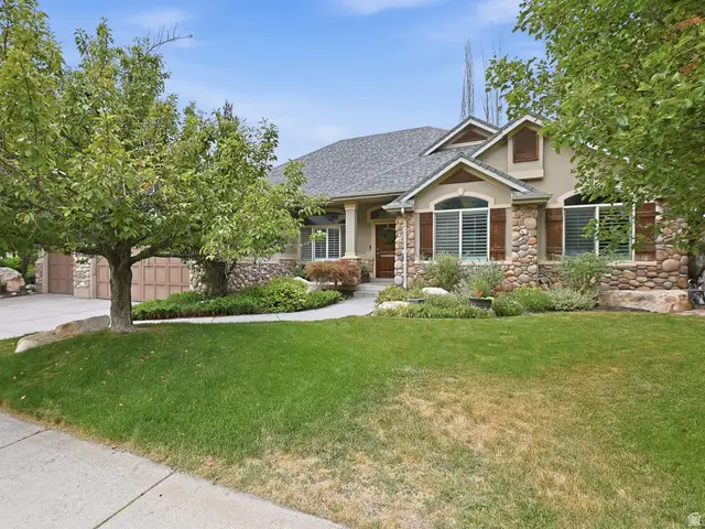 4668 Bountiful Ridge Dr, Bountiful, UT 84010 - #1