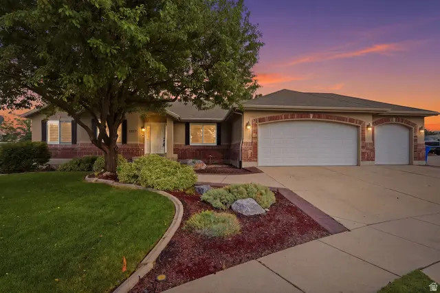 5237 W Saddle Creek Cir S, West Jordan, UT 84081 - #1