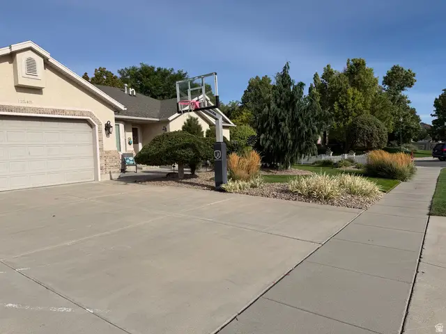 12548 S Harvest Spring Ln, Riverton, UT 84096 - #3