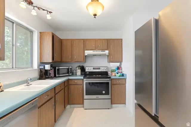1182 W 50 S, Vernal, UT 84078 - #3