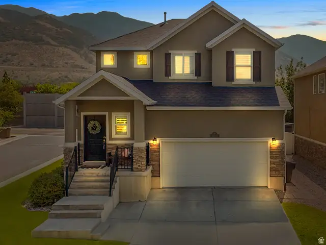 1053 Blackstone Dr, Fruit Heights, UT 84037 - #1