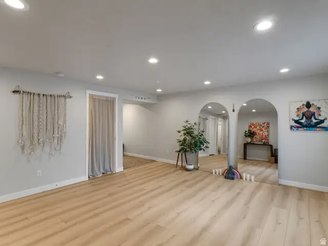 1053 Blackstone Dr, Fruit Heights, UT 84037 - #3