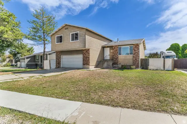 3453 S Stanton Dr W, West Valley City, UT 84120 - #2