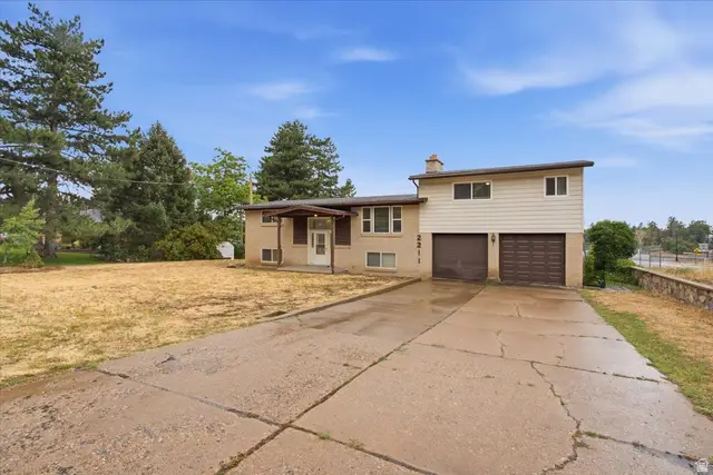 2211 Valley Dr, Layton, UT 84040 - #2