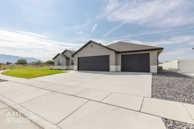3673 W Stanmore Dr, Taylor, UT 84401 - #2