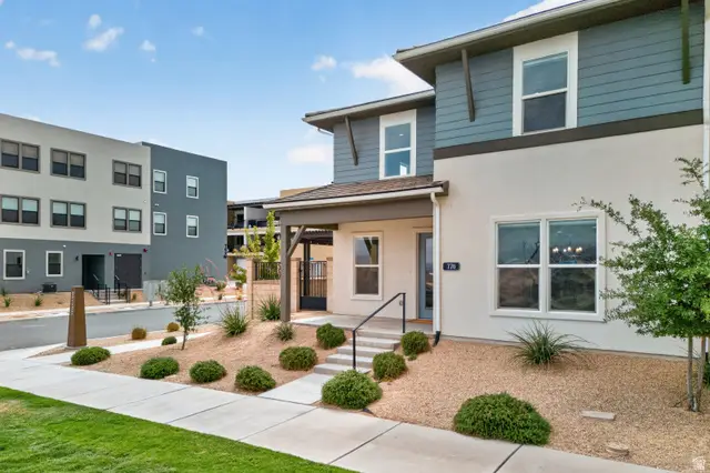 778 W Periwinkle Ln, Saint George, UT 84790 - #3