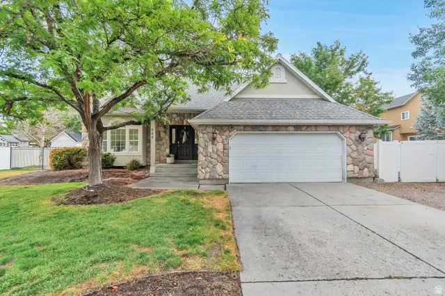 549 E Willow Springs Ln, Draper, UT 84020 - #1