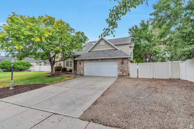 549 E Willow Springs Ln, Draper, UT 84020 - #2