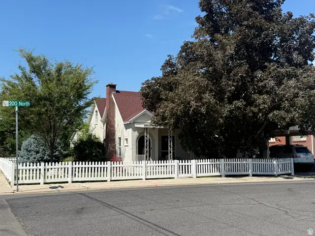 194 W 200 N, Lehi, UT 84043 - #1
