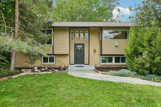 10888 S Granite Dr, Sandy, UT 84094 - #1
