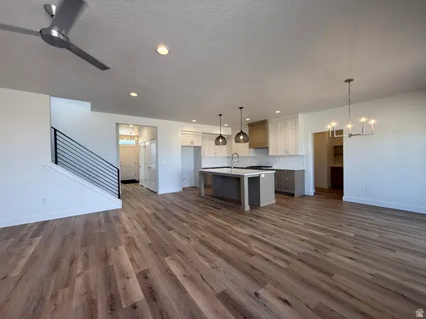 2979 N Galloway Ln #275, Ogden, UT 84404