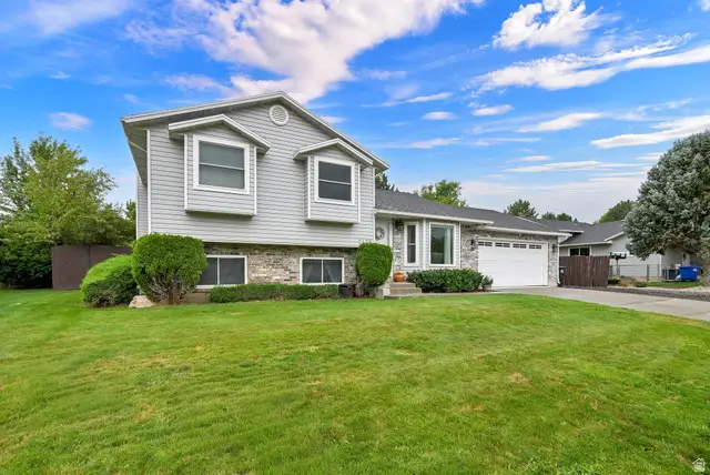 2425 E View Dr, South Weber, UT 84405 - #1