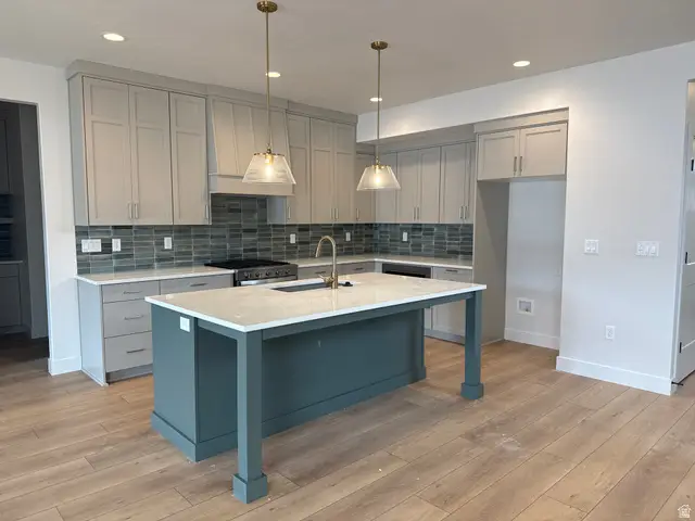 6380 S Larry Way #139, South Weber, UT 84405 - #1