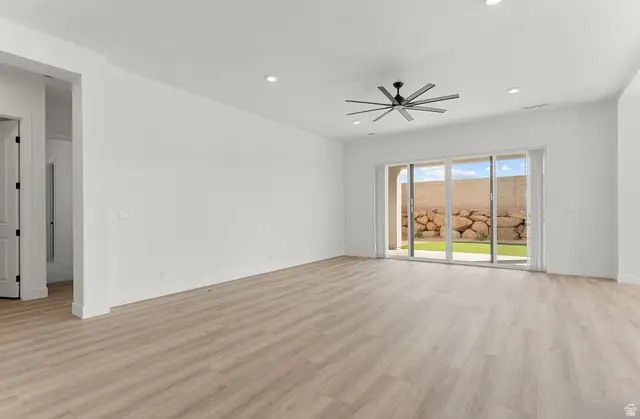 707 W Spring Lily Dr, Saint George, UT 84790 - #2