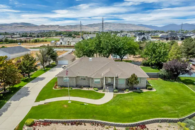 14278 S Country Classic Dr, Bluffdale, UT 84065 - #2