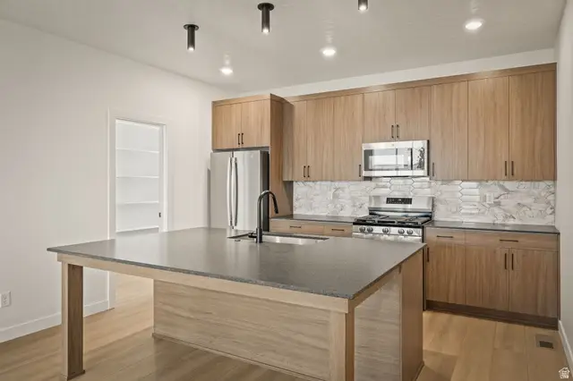 4068 S Lucy Ln #12, Roy, UT 84067 - #2