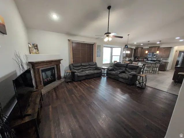 8775 S Millrace Cir, West Jordan, UT 84088 - #2