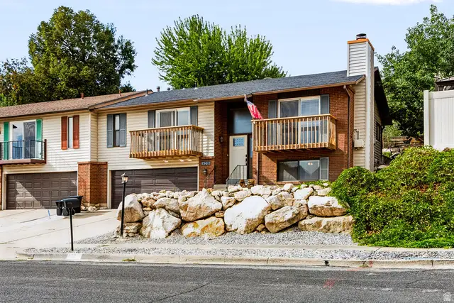 422 E 3350 N, North Ogden, UT 84414 - #1