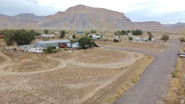 134 E Bogert Ave, Thompson, UT 84540 - #3