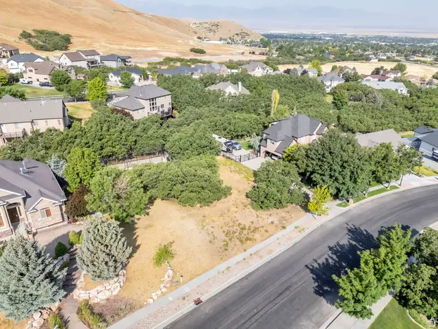 692 S Deer Hollow Rd, Tooele, UT 84074 - #1