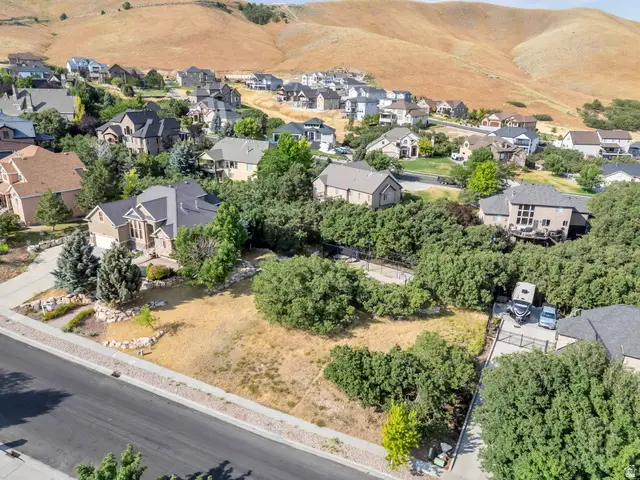 692 S Deer Hollow Rd, Tooele, UT 84074 - #3