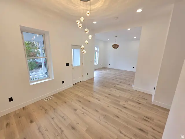 139 S Dooley Ct, Salt Lake City, UT 84102 - #3