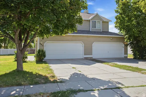 544 Pine Cone Way, Ogden, UT 84404