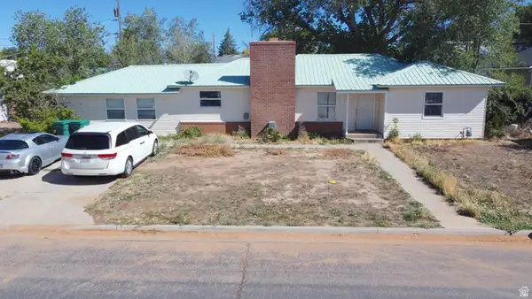 102 Continental St, Blanding, UT 84511