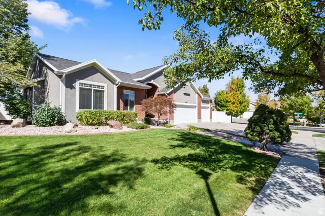 4883 W Skye Dr, South Jordan, UT 84009 - #2