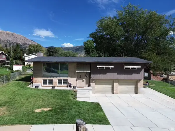 3242 Mount Lomond Dr, North Ogden, UT 84414